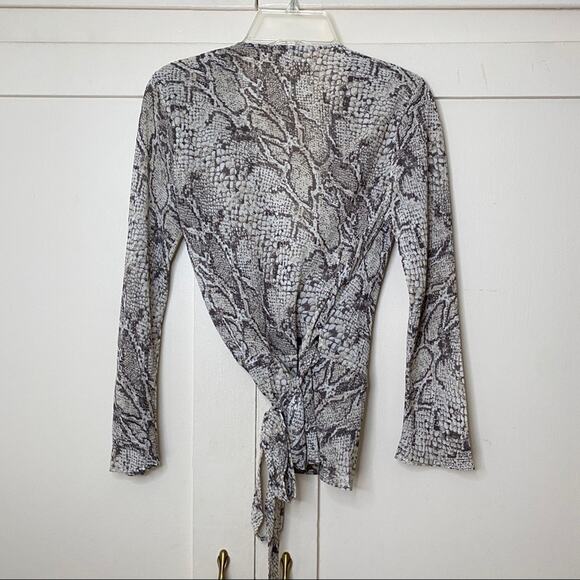 Reformation Langley Snake Print Wrap V Neck Top XS - Picture 6 of 8